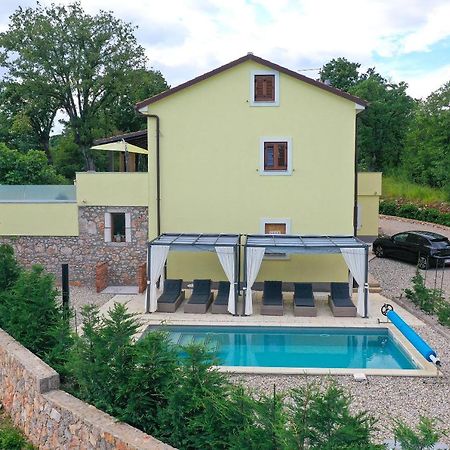 Holiday Home Tos Risika Zewnętrze zdjęcie