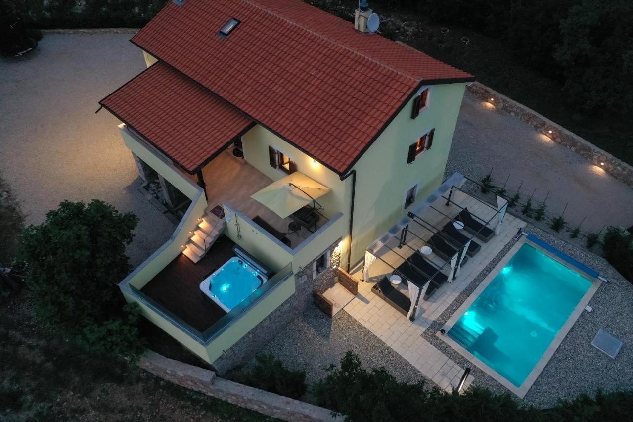Holiday Home Tos Risika Zewnętrze zdjęcie