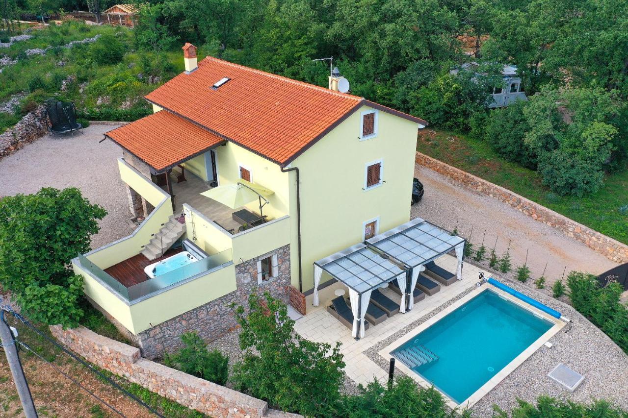 Holiday Home Tos Risika Zewnętrze zdjęcie