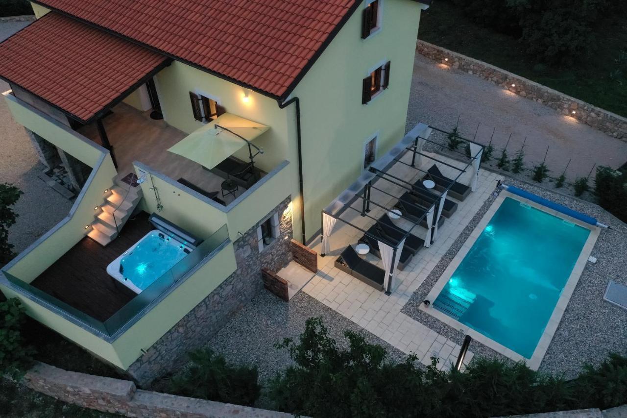 Holiday Home Tos Risika Zewnętrze zdjęcie