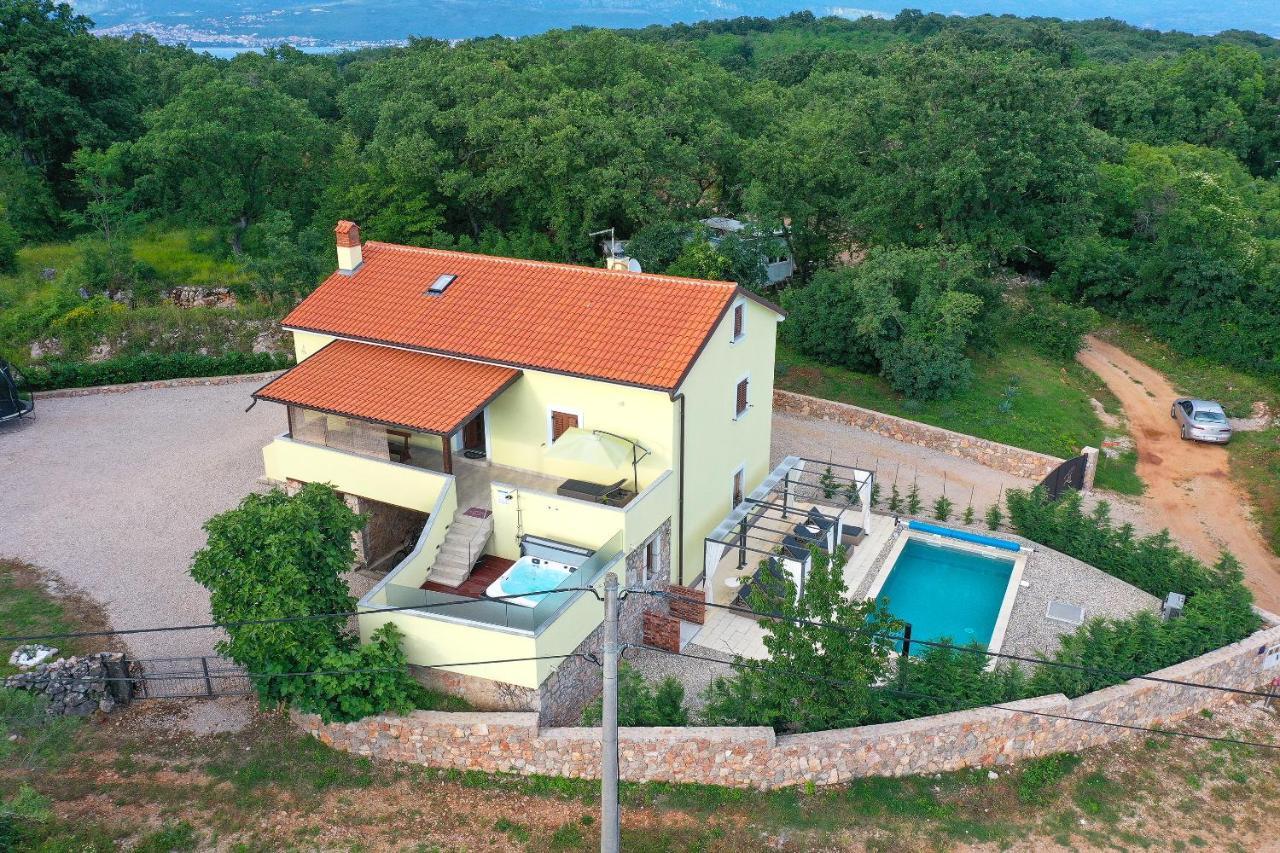 Holiday Home Tos Risika Zewnętrze zdjęcie